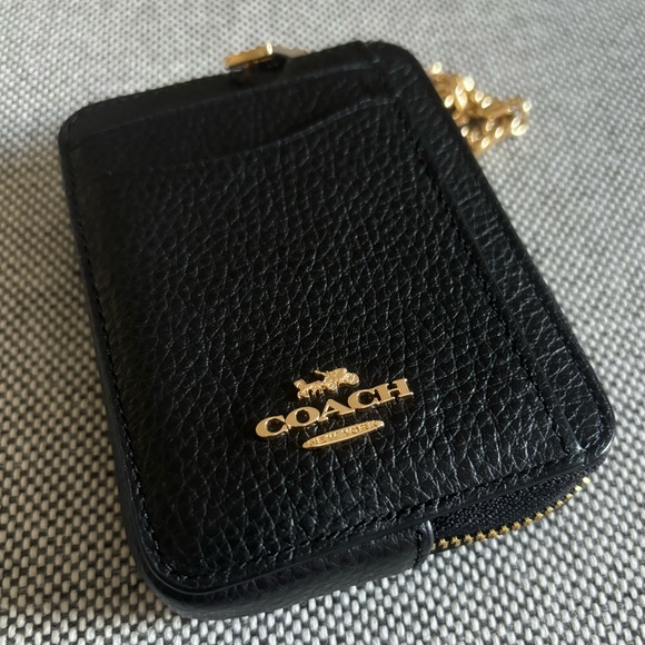 Coach Zip Card Case
PRICE FIRM - Picture 2 of 7